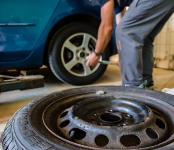 Loose Lug Nut Season: When Tires Take Flight