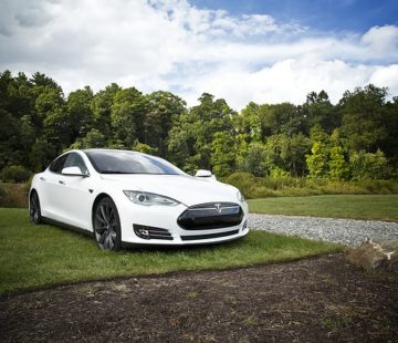 Are Drivers Paying Attention when Autopilot Is in Use?